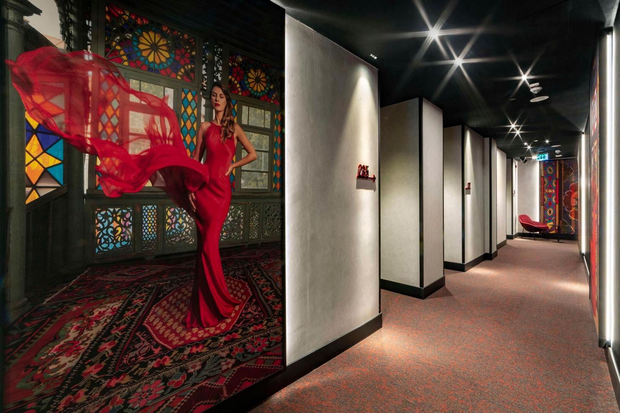 Radisson Red Tbilisi Hotel Exterior photo