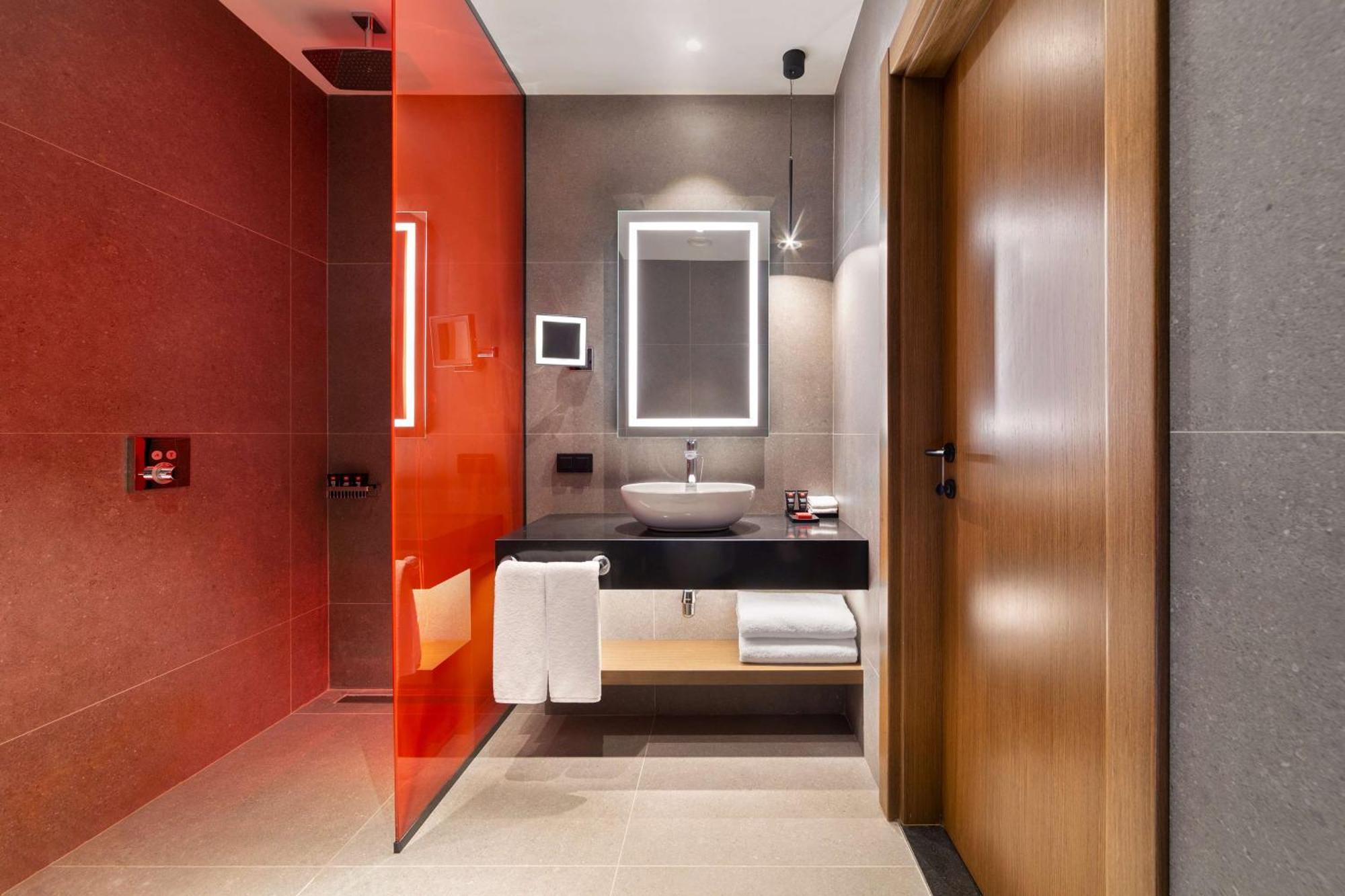 Radisson Red Tbilisi Hotel Exterior photo