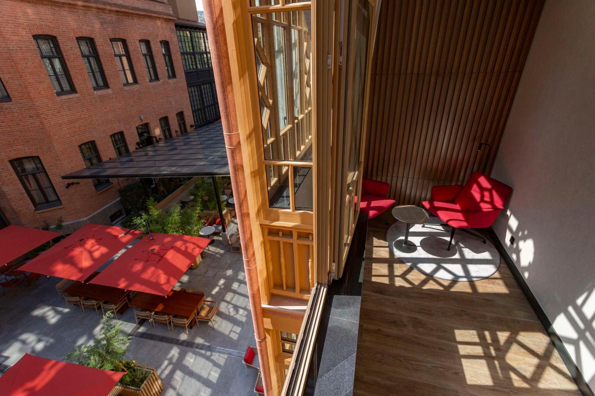 Radisson Red Tbilisi Hotel Exterior photo