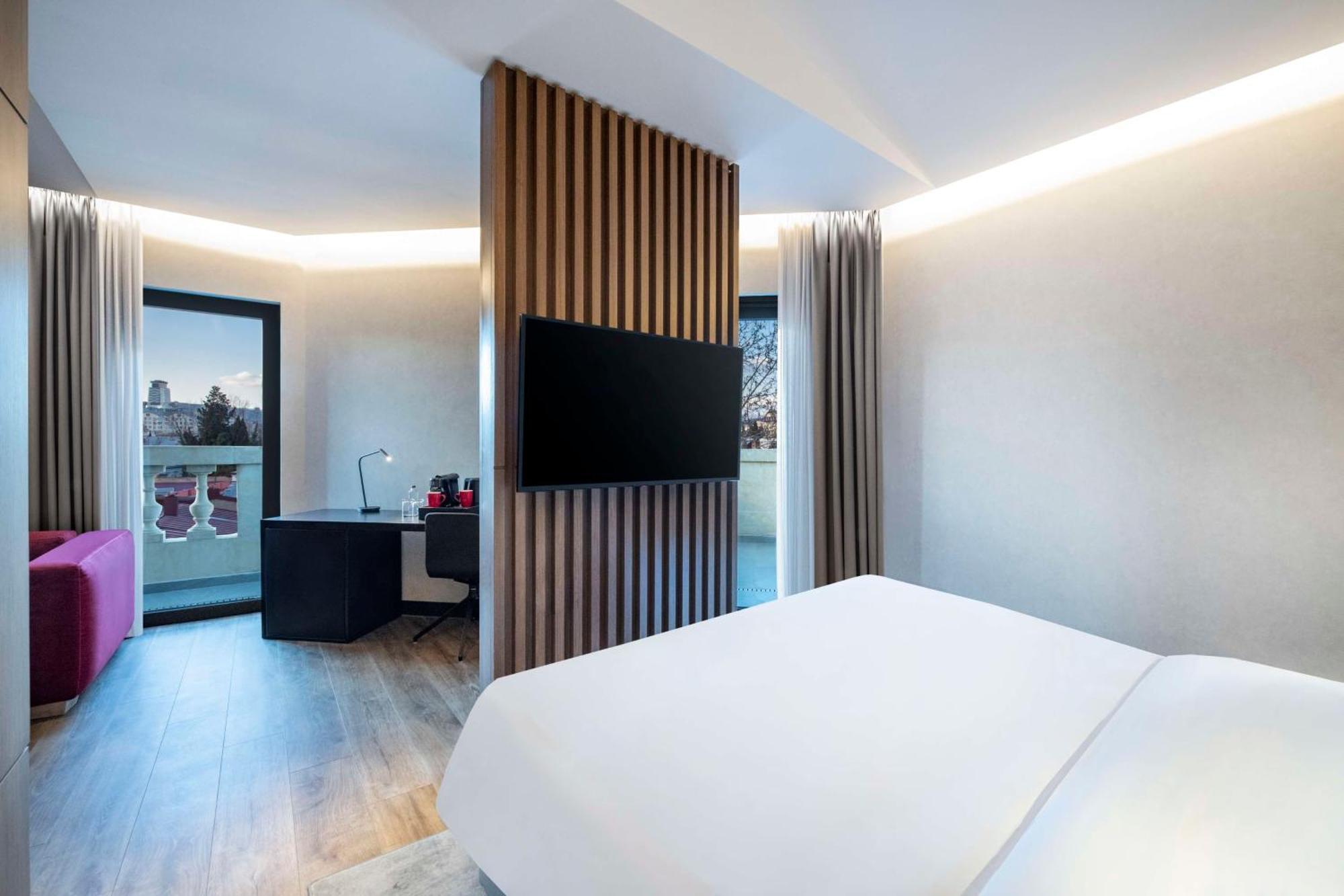 Radisson Red Tbilisi Hotel Exterior photo
